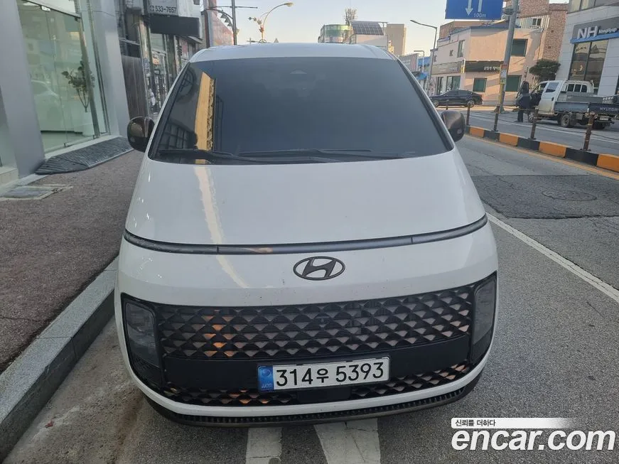 Hyundai Staria — фото 1