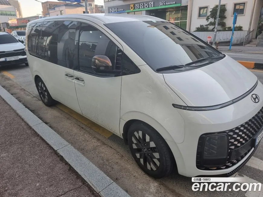 Hyundai Staria — фото 2