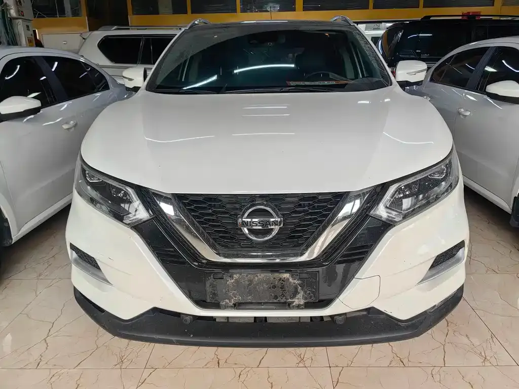 Nissan Qashqai 2021 из CN, фото 2