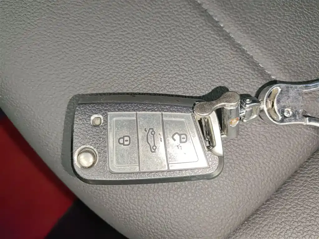 Volkswagen Bora 2022 из CN, фото 9