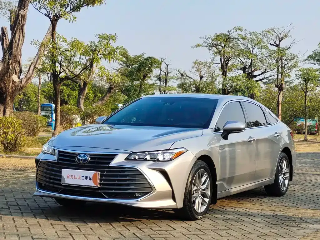 Toyota Avalon 2023 из CN, фото 1