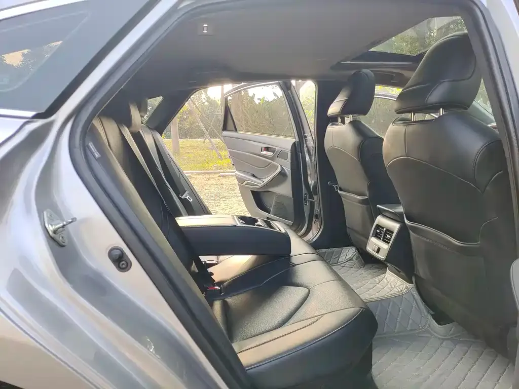 Toyota Avalon 2023 из CN, фото 10