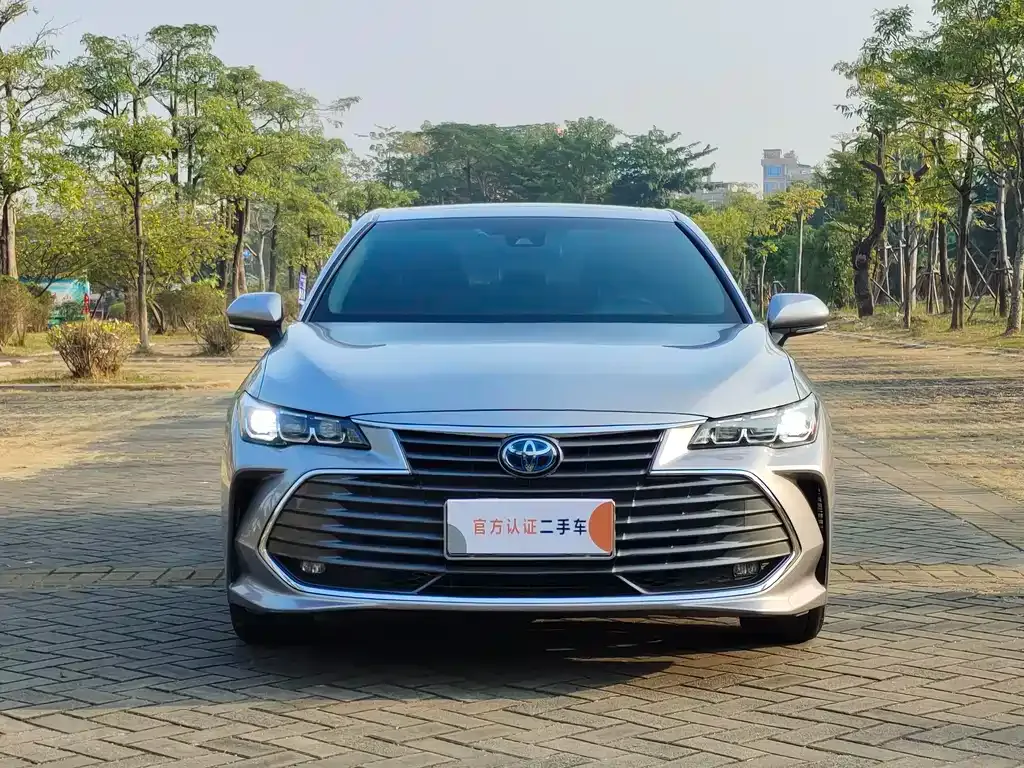 Toyota Avalon 2023 из CN, фото 2