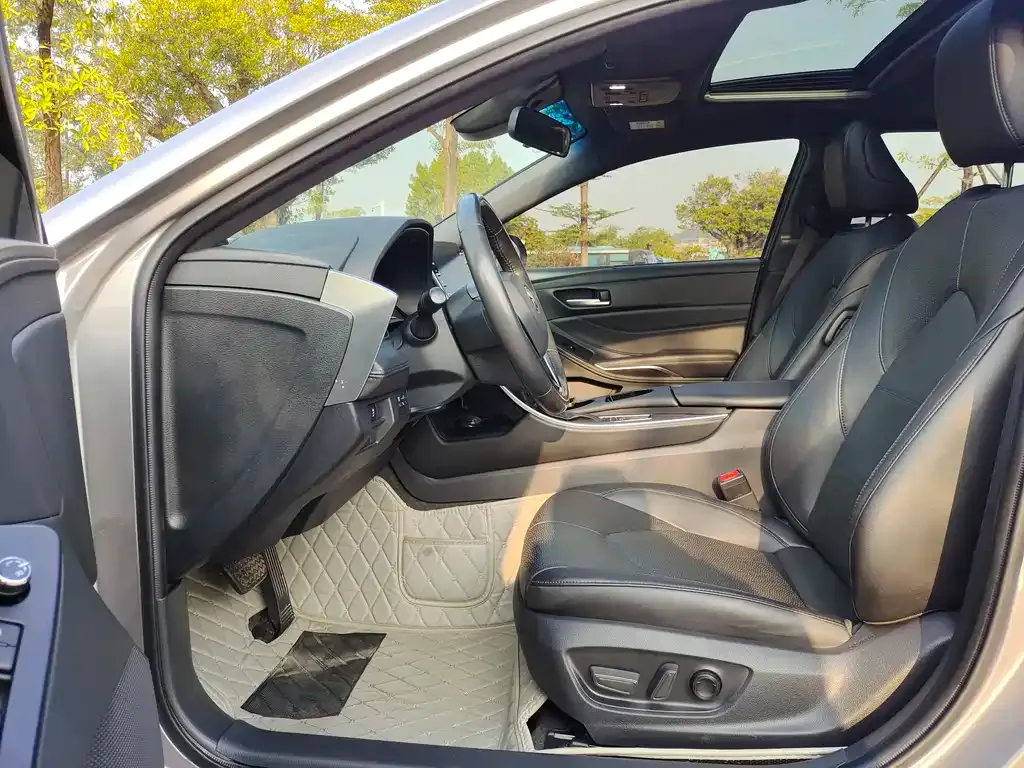 Toyota Avalon 2023 из CN, фото 6