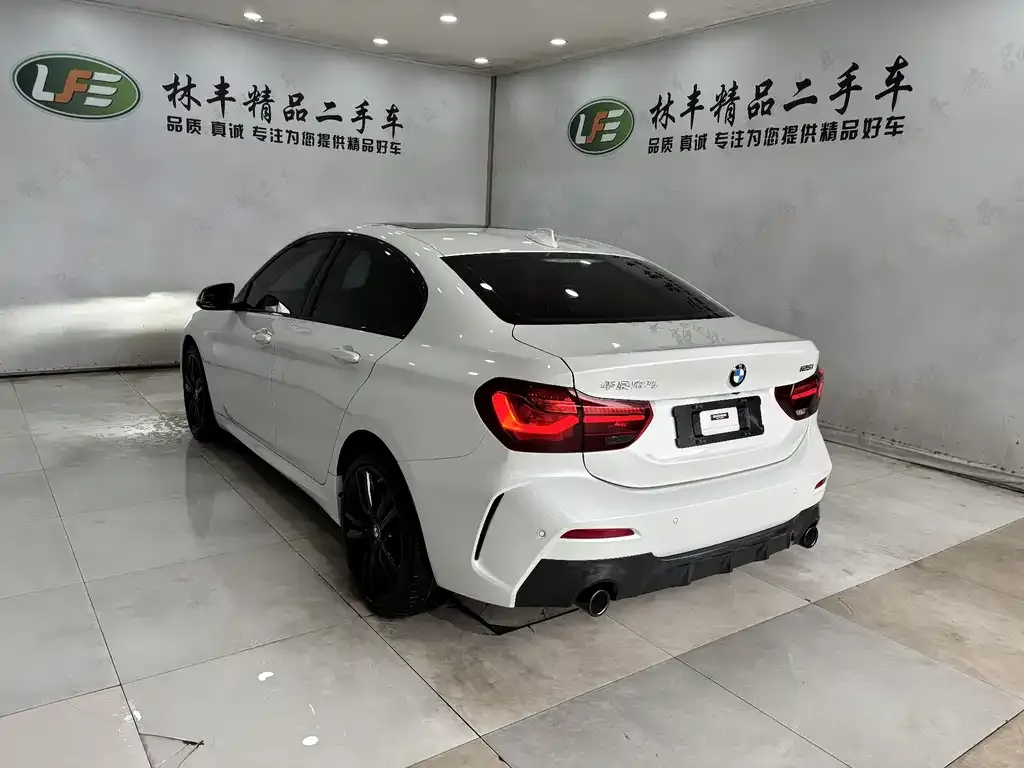 BMW 1 Series 2024 из CN, фото 8