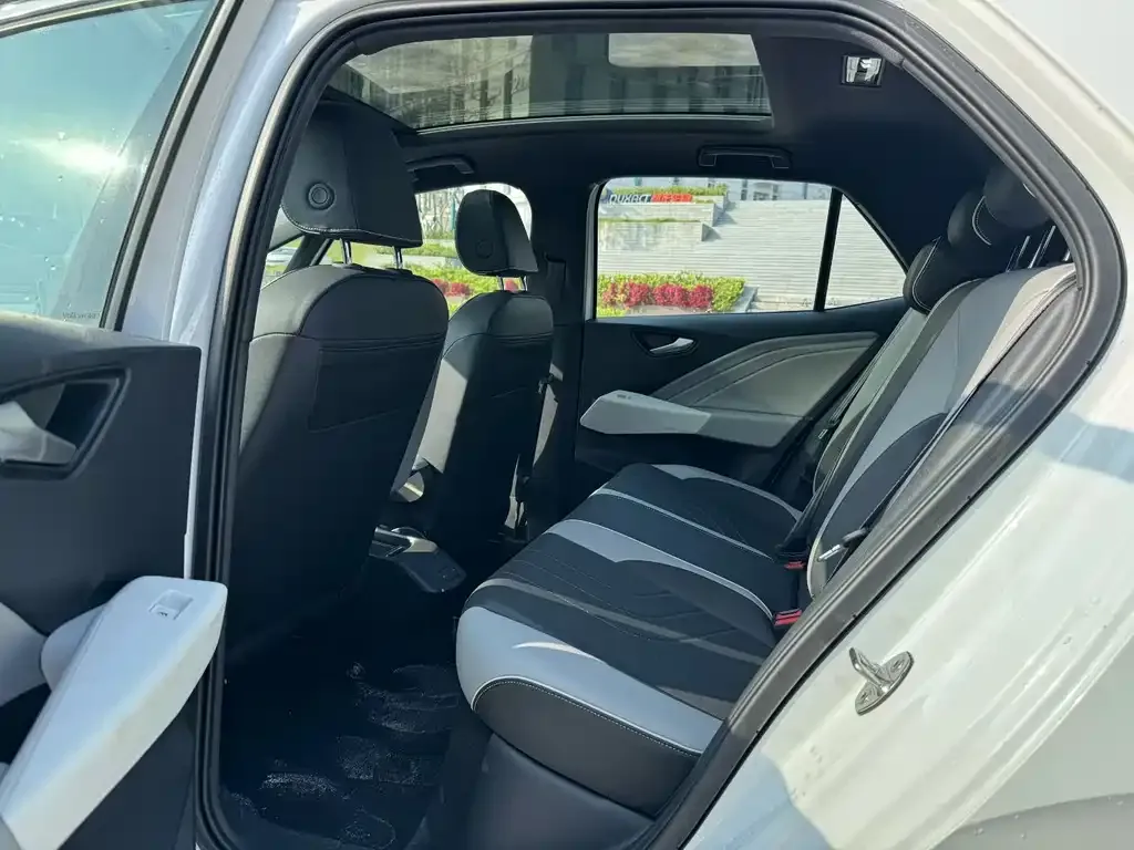 Volkswagen ID.3 2024 из CN, фото 6
