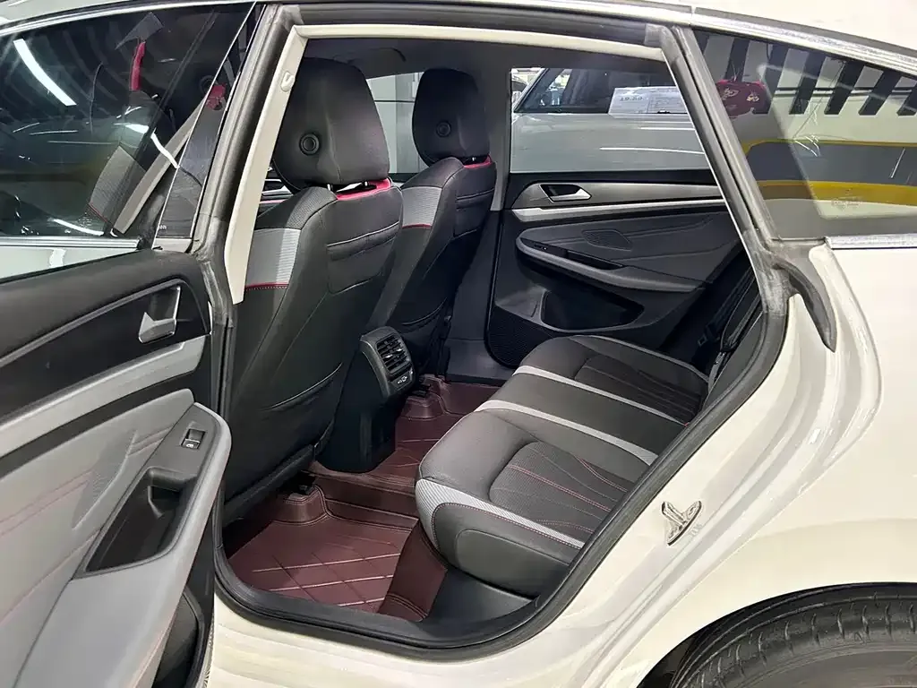 Volkswagen Lamando 2022 из CN, фото 10