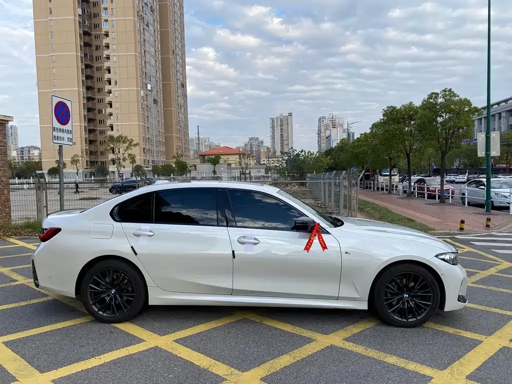 BMW 3 Series 2024 из CN, фото 4