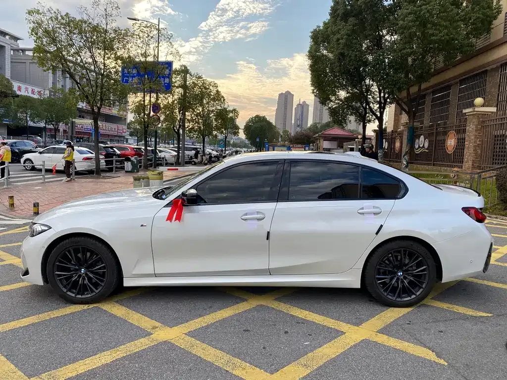 BMW 3 Series 2024 из CN, фото 5
