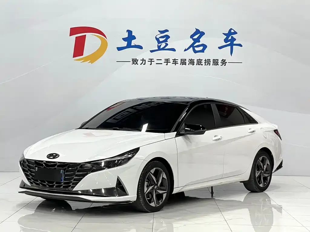 Hyundai Elantra 2022 из CN, фото 1