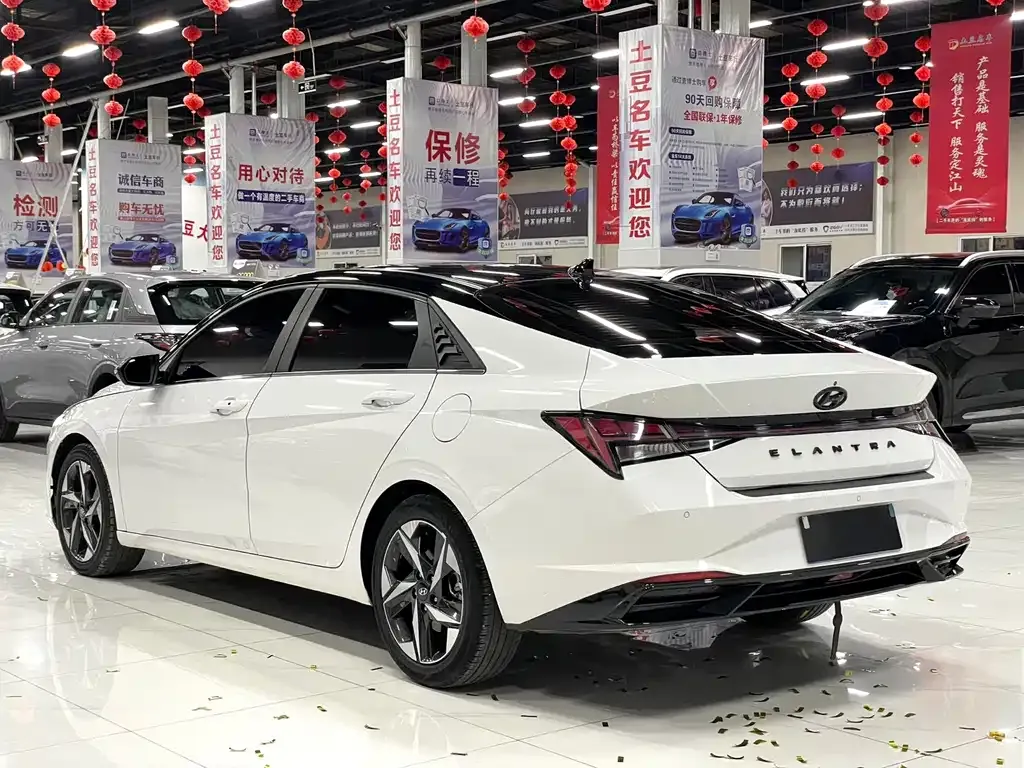 Hyundai Elantra 2022 из CN, фото 4