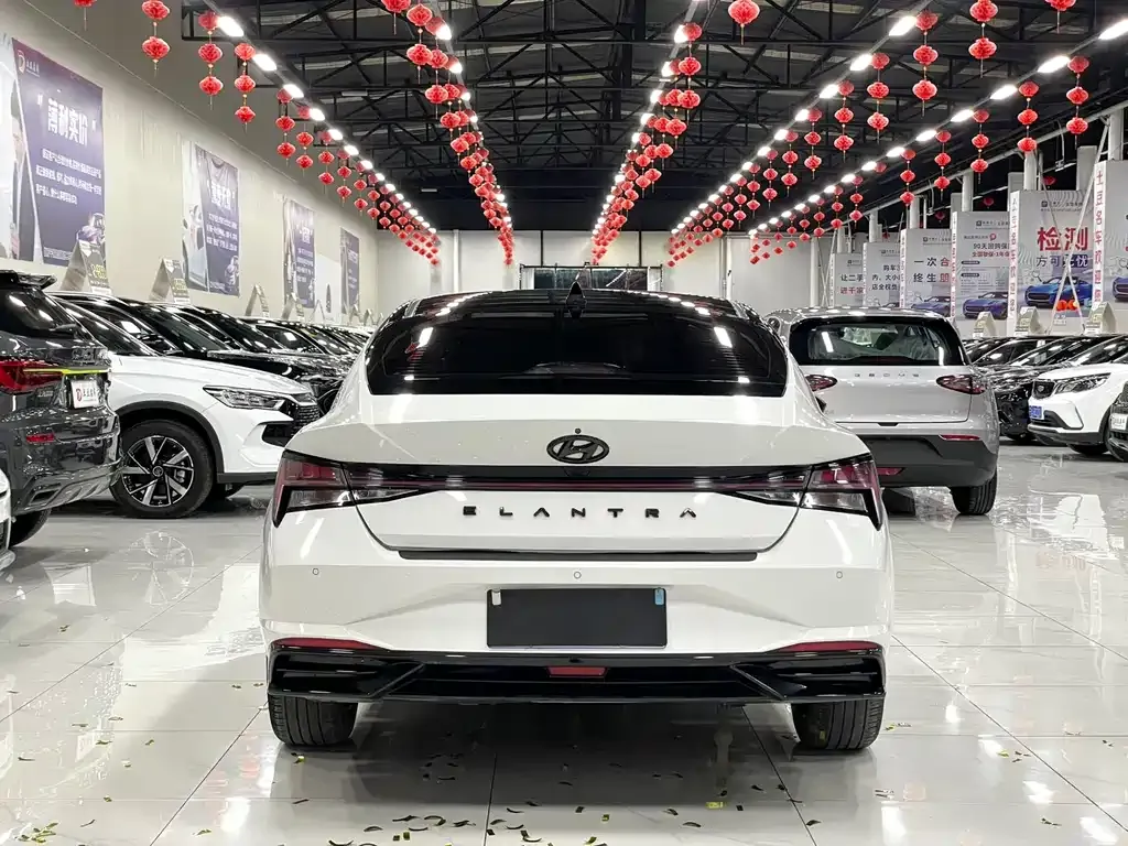 Hyundai Elantra 2022 из CN, фото 5