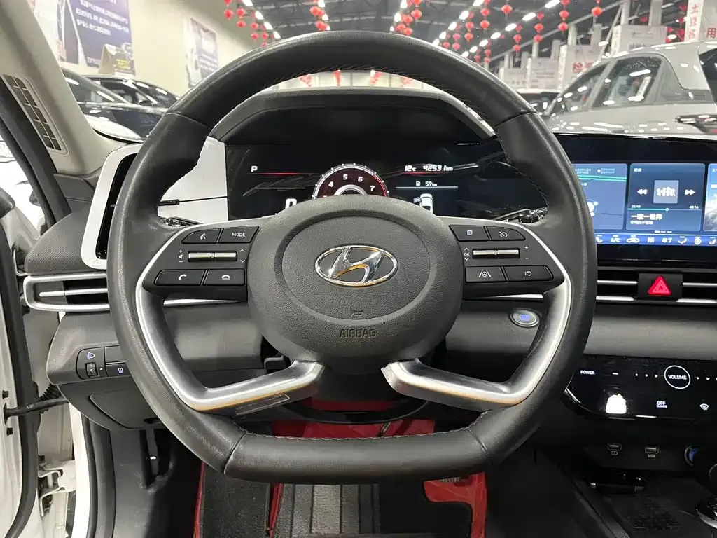 Hyundai Elantra 2022 из CN, фото 7
