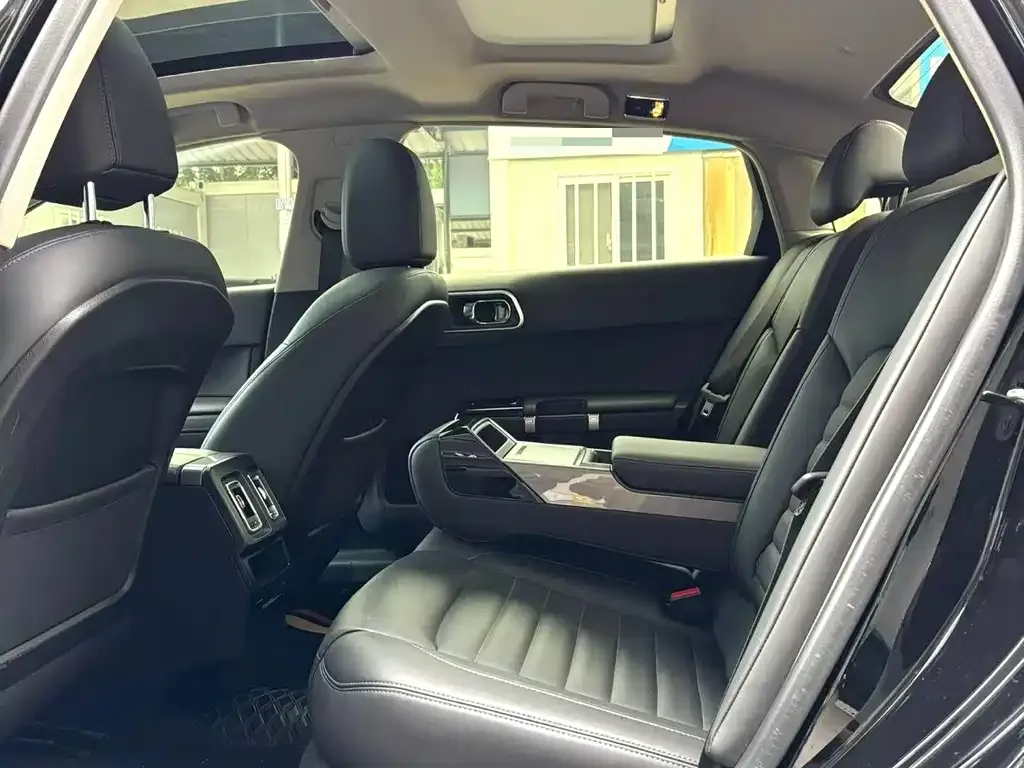 Citroen C6 2023 из CN, фото 7
