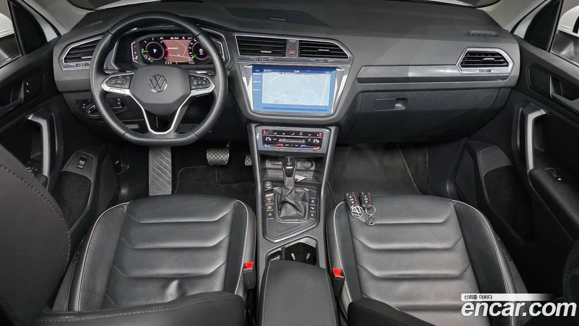 Volkswagen Tiguan — фото 7