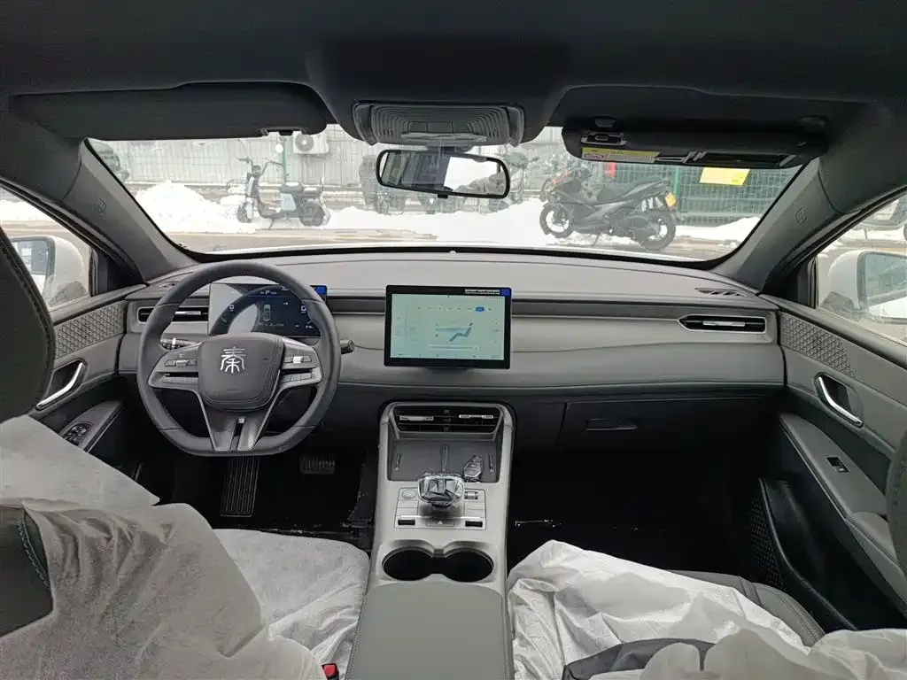 BYD Qin PLUS 2025 из CN, фото 10