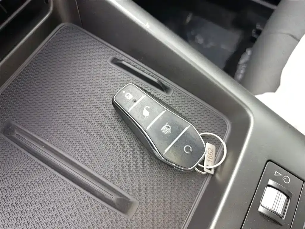 BYD Qin PLUS 2025 из CN, фото 9