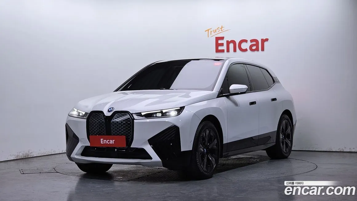 BMW iX