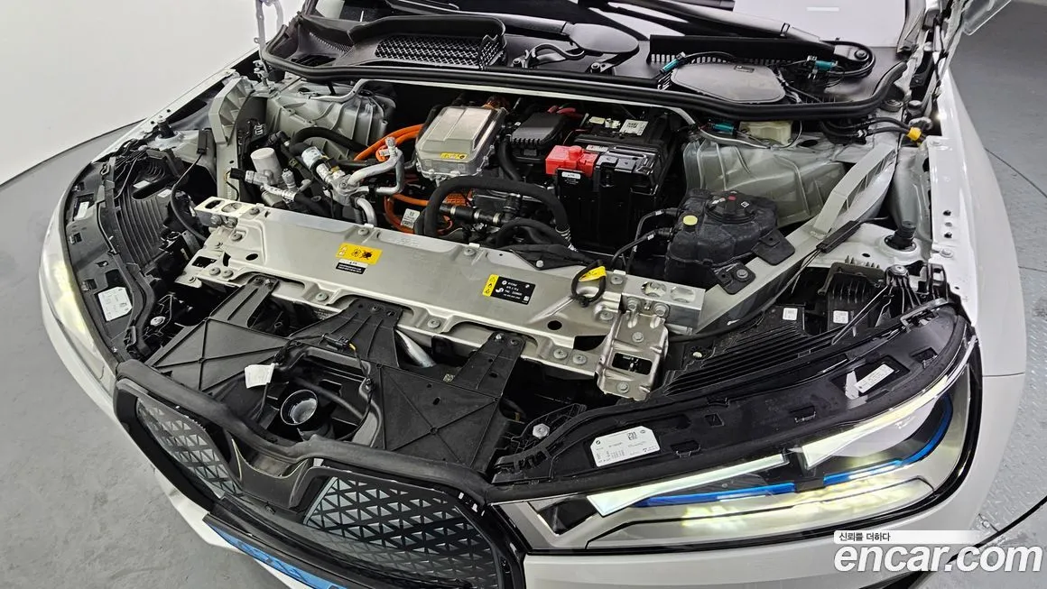 BMW iX 2025 из KR, фото 6