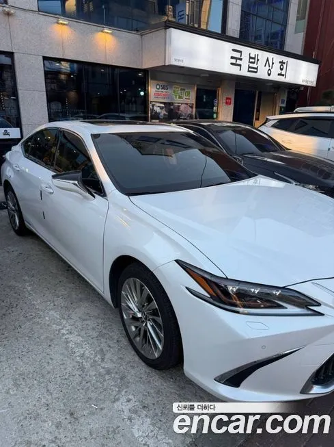 Lexus ES 2021 из KR, фото 2