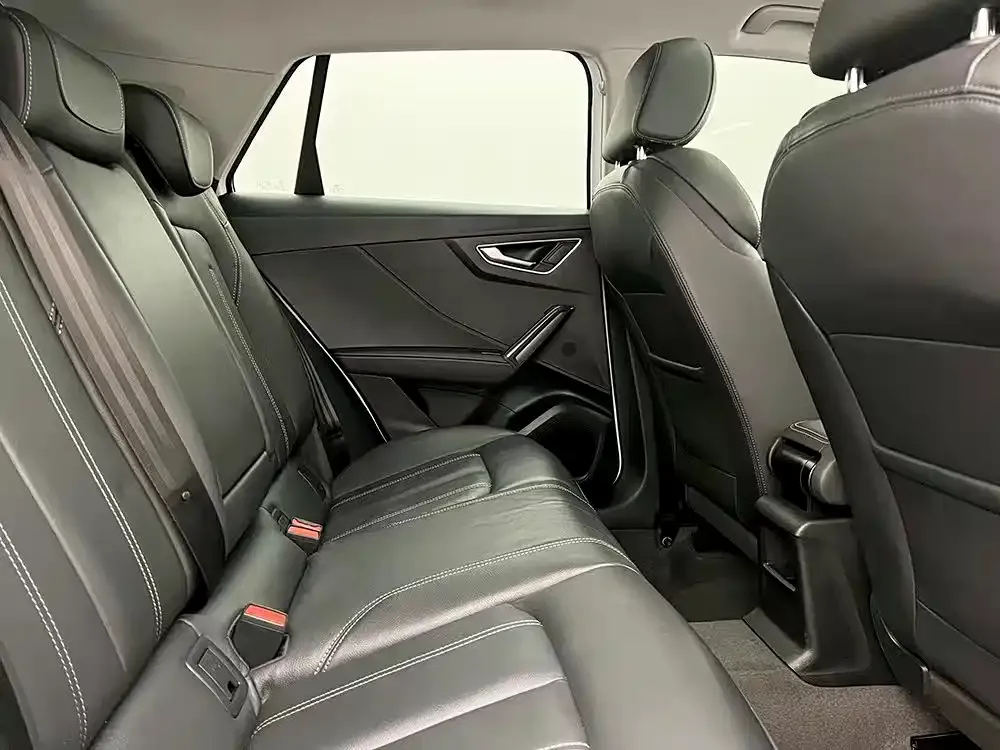 Audi Q2L 2023 из CN, фото 5