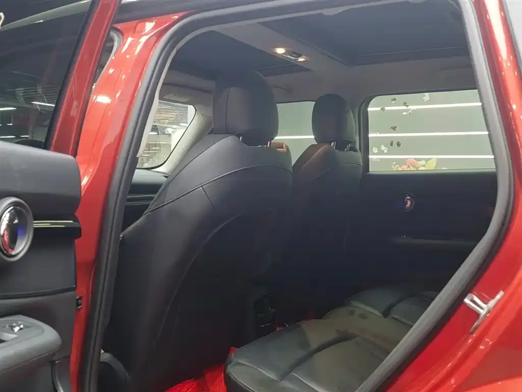 [object Object] Mini Clubman 2023 из CN, фото 9