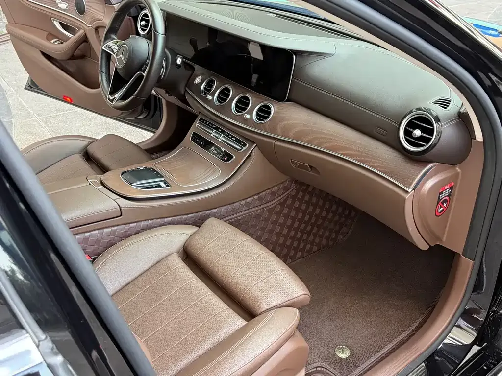Mercedes-Benz E-Class 2023 из CN, фото 6
