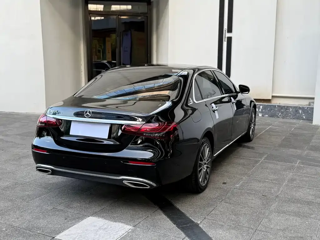 Mercedes-Benz E-Class 2023 из CN, фото 8