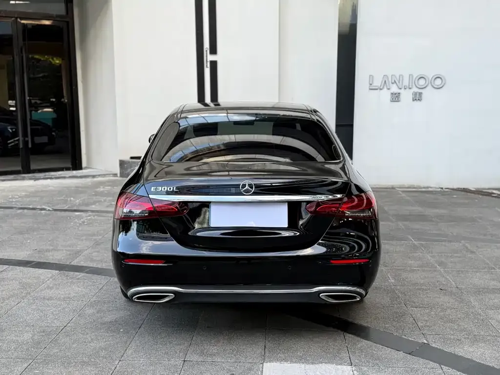 Mercedes-Benz E-Class 2023 из CN, фото 9
