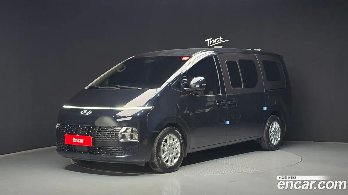 Hyundai Staria