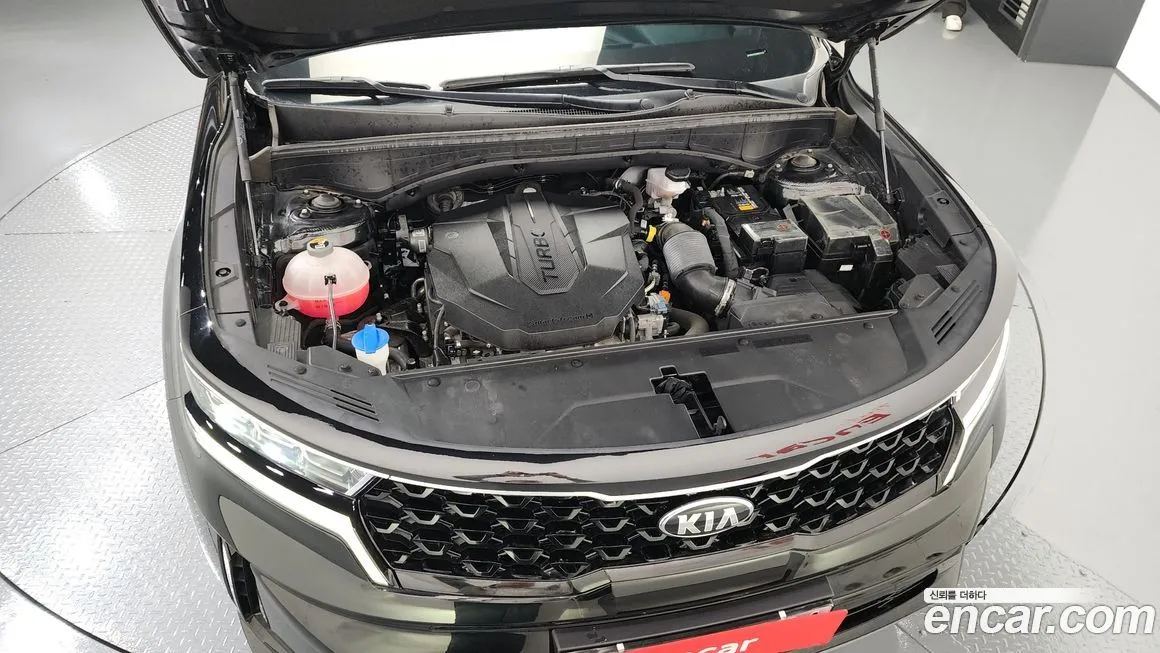 Kia Sorento — фото 6