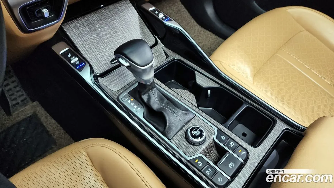 Kia Sorento — фото 9