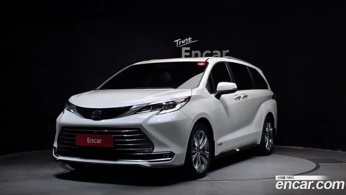 Toyota Sienna 2021 из KR, фото 1