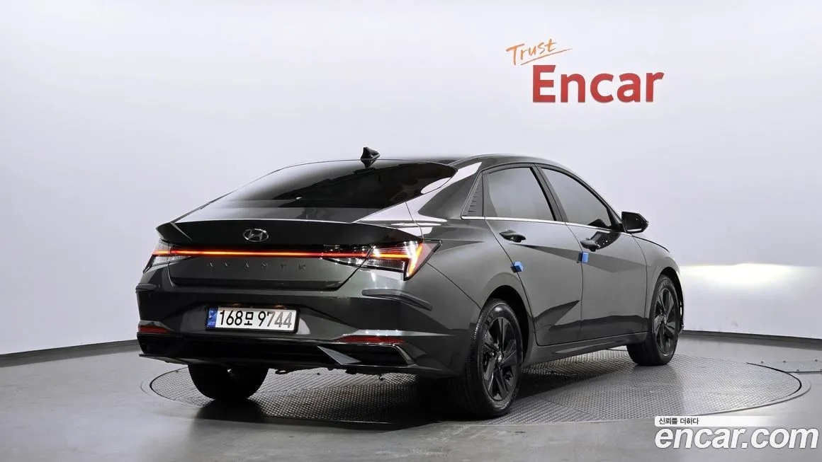 Hyundai AVANTE — фото 2