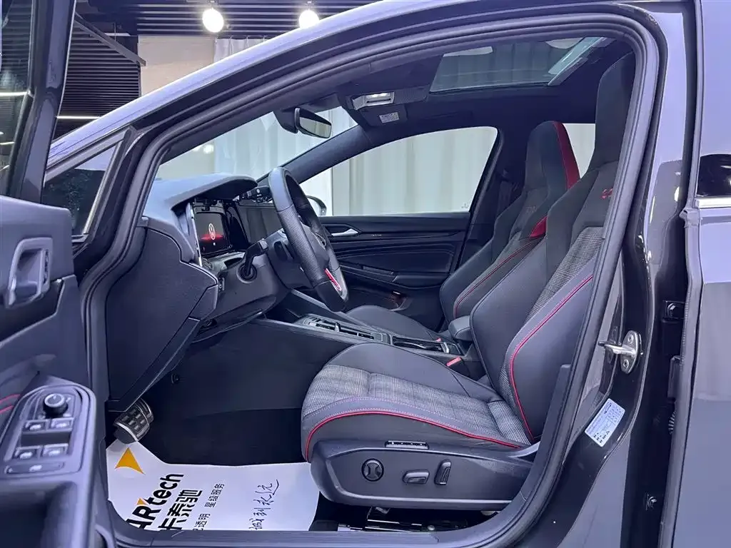 Volkswagen Golf GTI 2022 из CN, фото 5