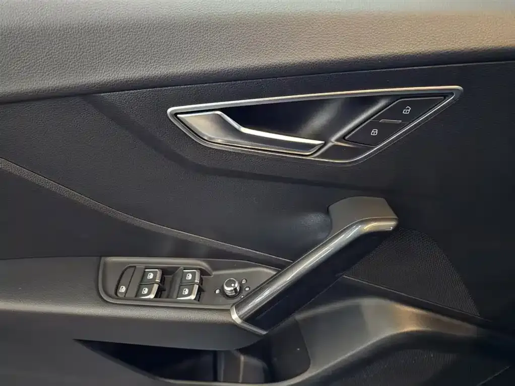 Audi Q2L 2021 из CN, фото 6