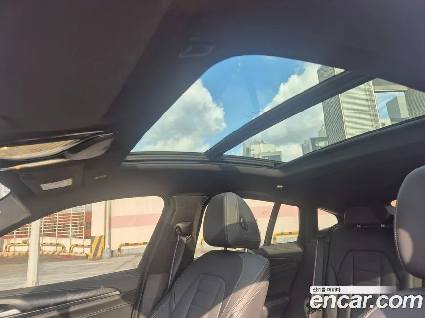 BMW X4 2022 из KR, фото 8