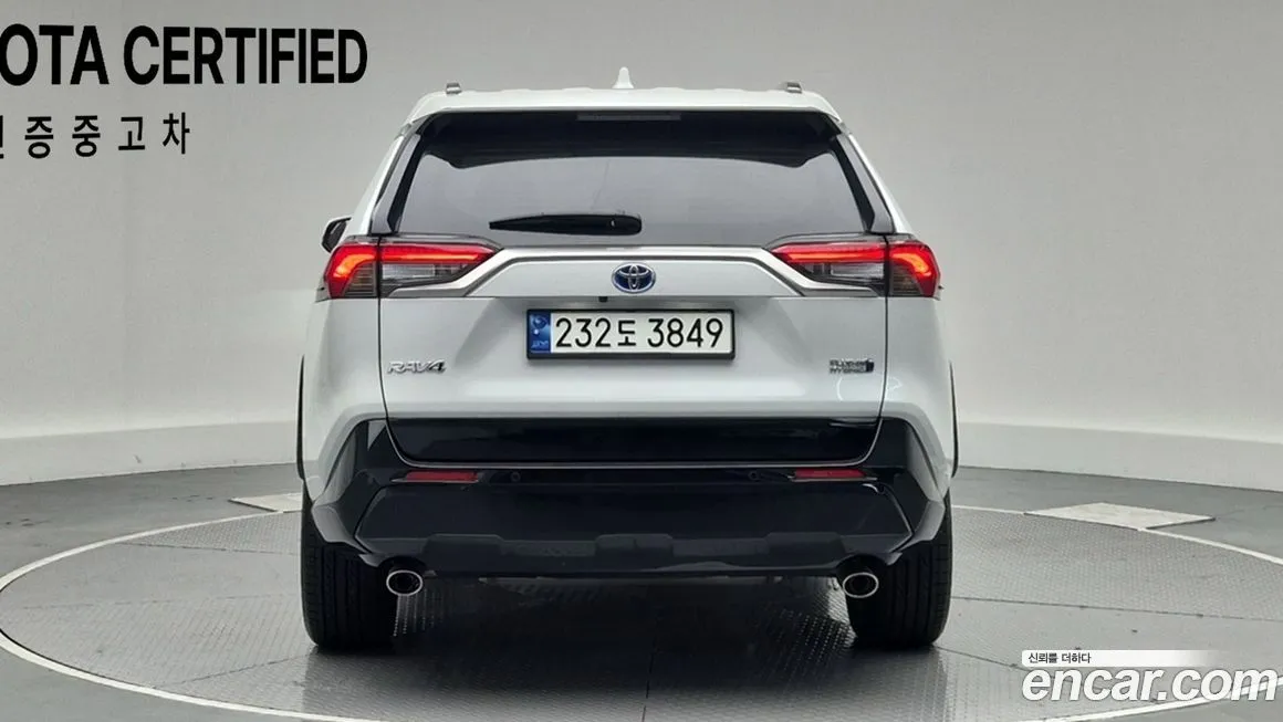 Toyota RAV4 2023 из KR, фото 4