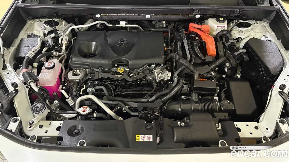 Toyota RAV4 2023 из KR, фото 6
