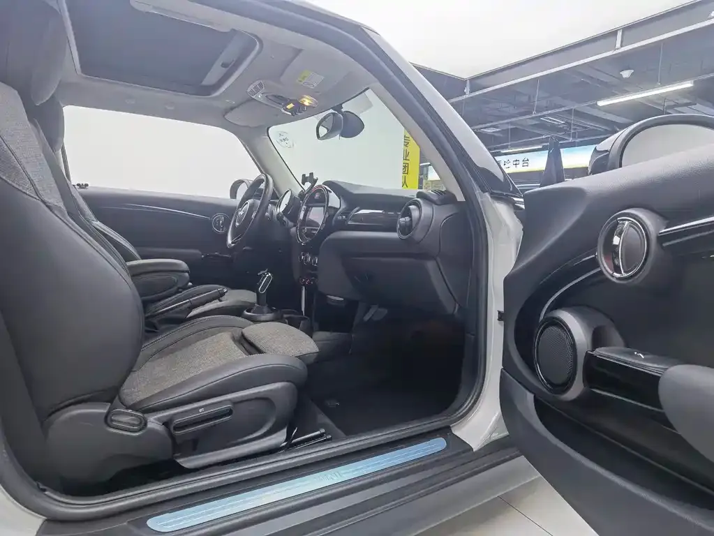 MINI Cooper (3-door) 2021 из CN, фото 9