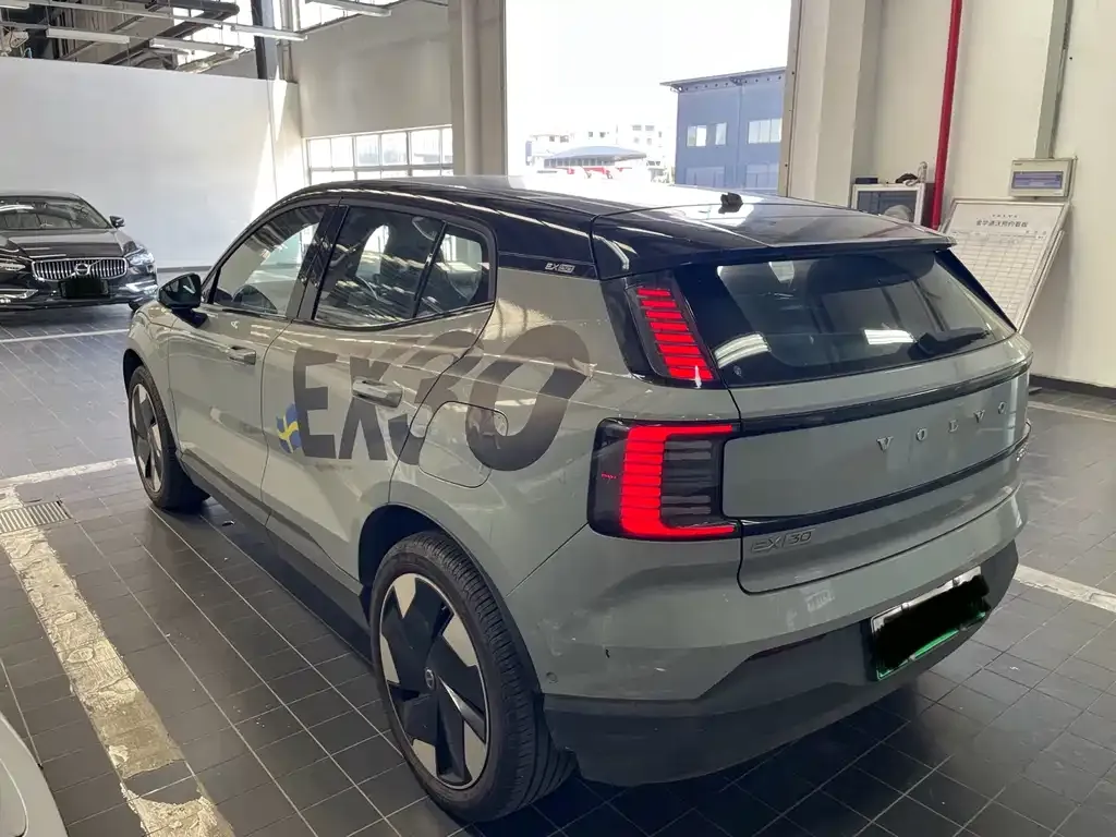 Volvo EX30 2024 из CN, фото 8