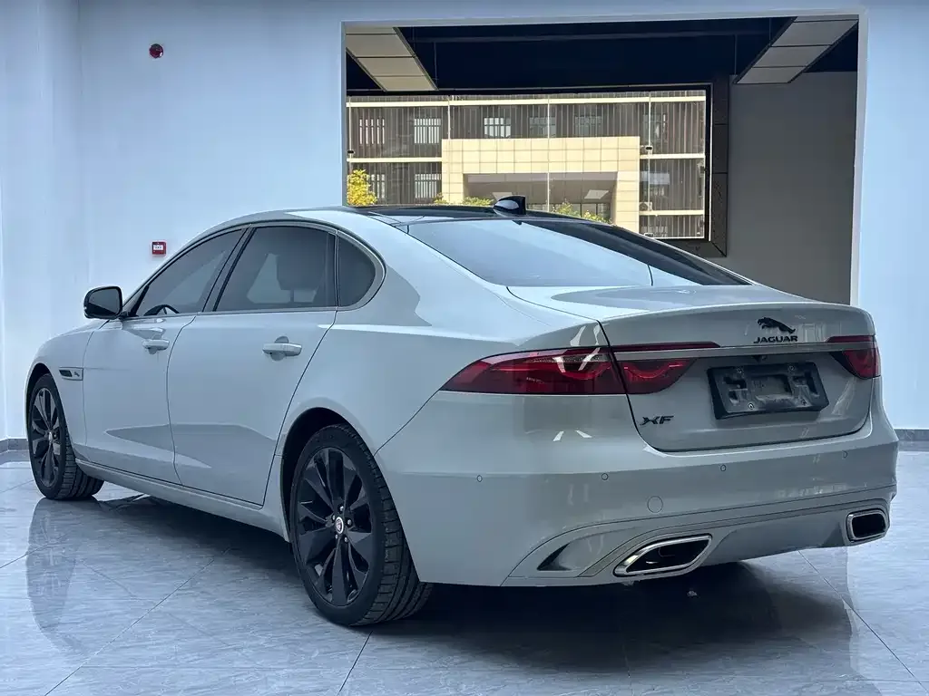 Jaguar XFL 2023 из CN, фото 5