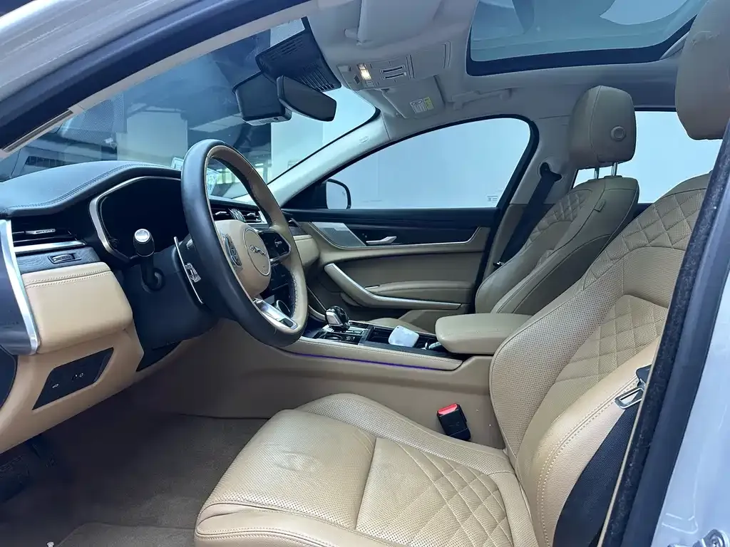Jaguar XFL 2023 из CN, фото 8