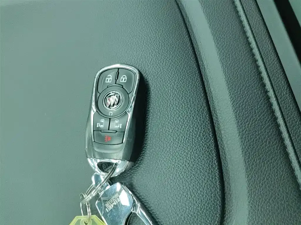 Buick GL8 2022 из CN, фото 9