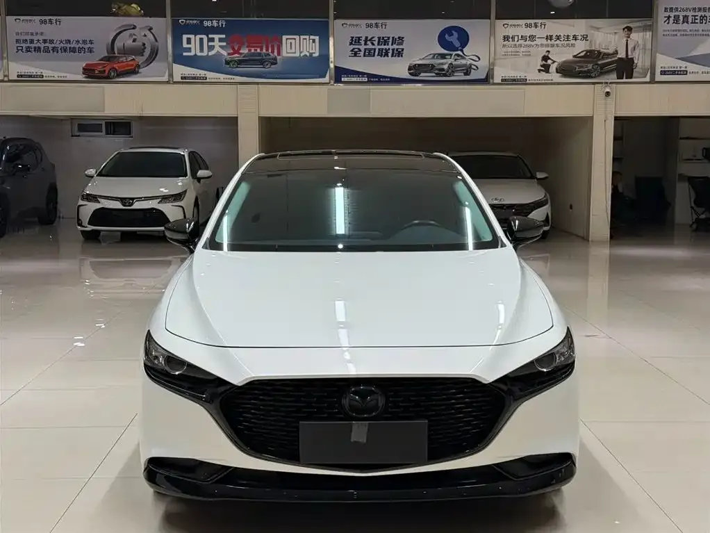 Mazda 3 Axela 2021 из CN, фото 2