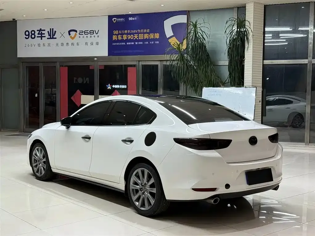 Mazda 3 Axela 2021 из CN, фото 4