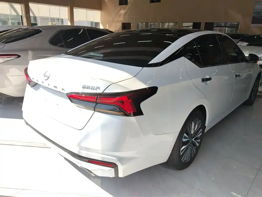 Nissan Teana 2023 из CN, фото 7