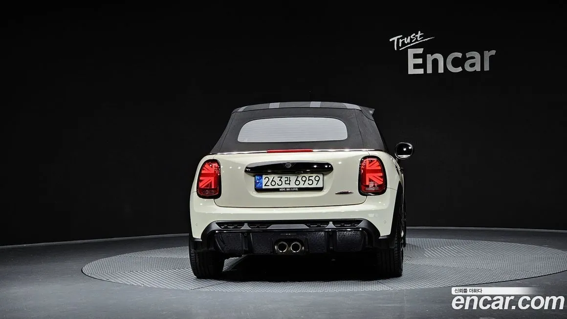 Mini Cooper Convertible 2022 из KR, фото 4