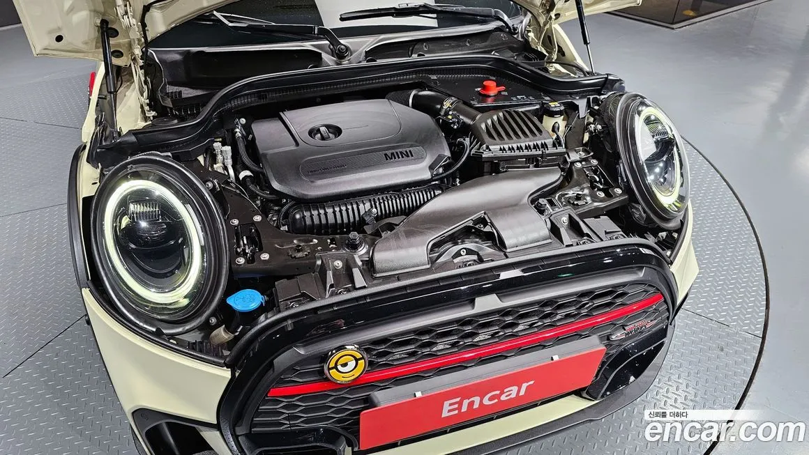 Mini Cooper Convertible 2022 из KR, фото 6