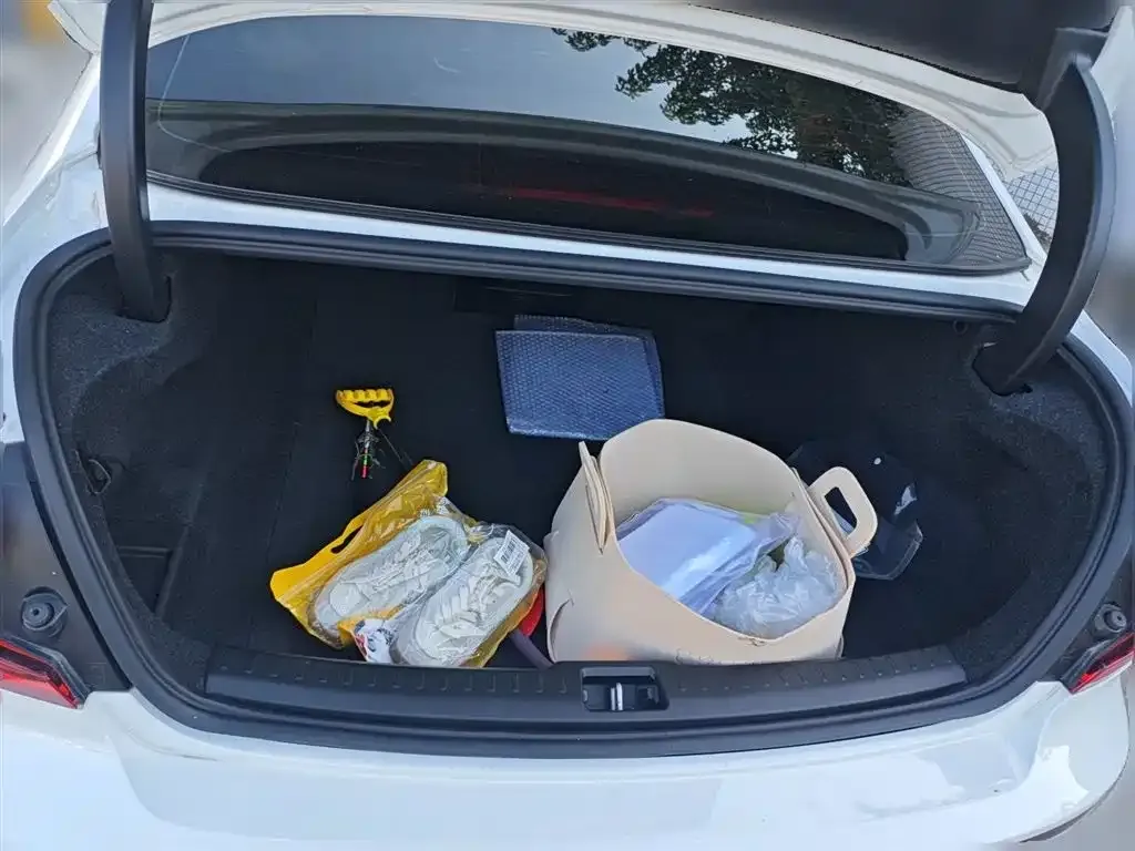 Volvo S60 2023 из CN, фото 10